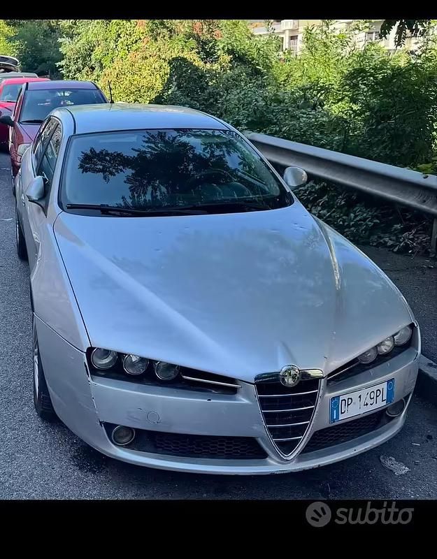 Usata Alfa Romeo 159 150 CV (110 kW) 2009 Grigio Berlina