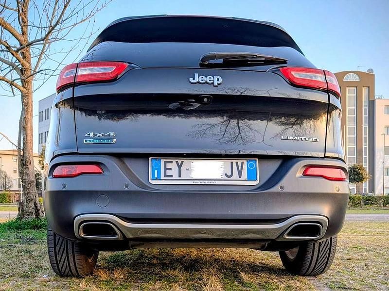 Usata Jeep Cherokee Limited 170 CV (125 kW) 2015 Nero SUV