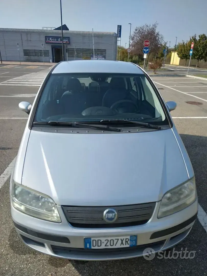 Usata Fiat Idea 2006 Grigio Monovolume