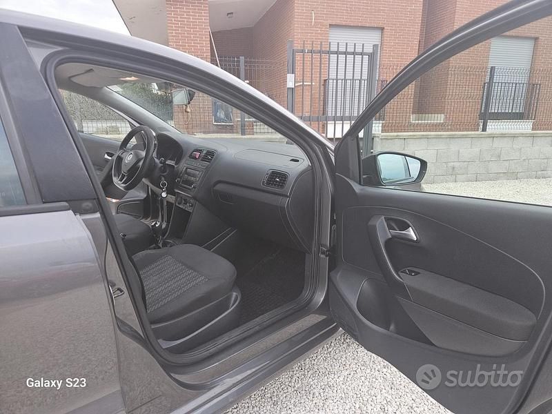 Usata VW Polo 60 CV (44 kW) 2016 Grigio Utilitaria