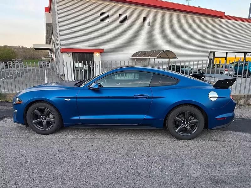 Usata Ford Mustang 310 CV (228 kW) 2018 Blu Berlina