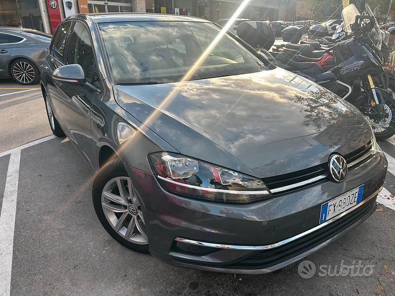 Usata VW Golf VII 115 CV (84 kW) 2019 Grigio Utilitaria