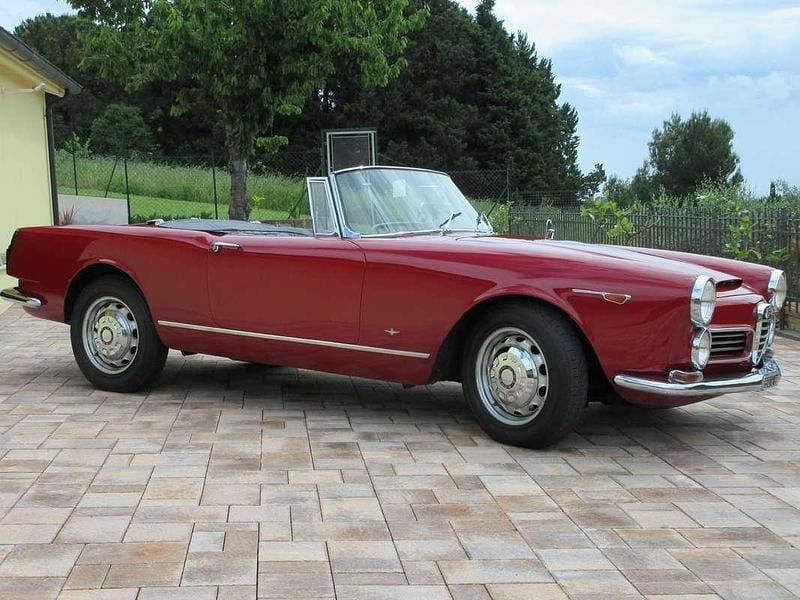 Usata Alfa Romeo Spider 150 CV (110 kW) 1966 Rosso Cabrio
