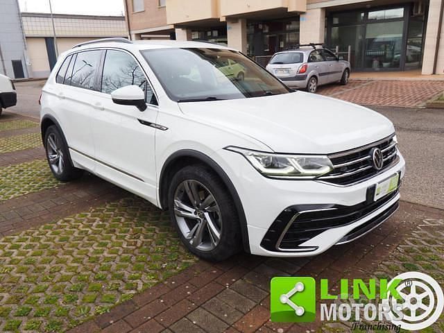 Usata VW Tiguan R-line 150 CV (110 kW) 2020 Bianco SUV