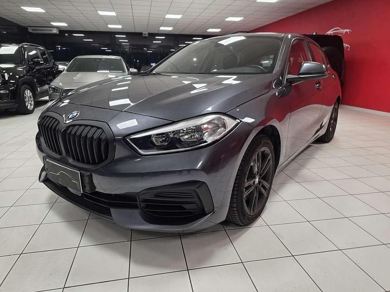 Usata BMW 118 Advantage 140 CV (102 kW) 2019 Grigio Utilitaria