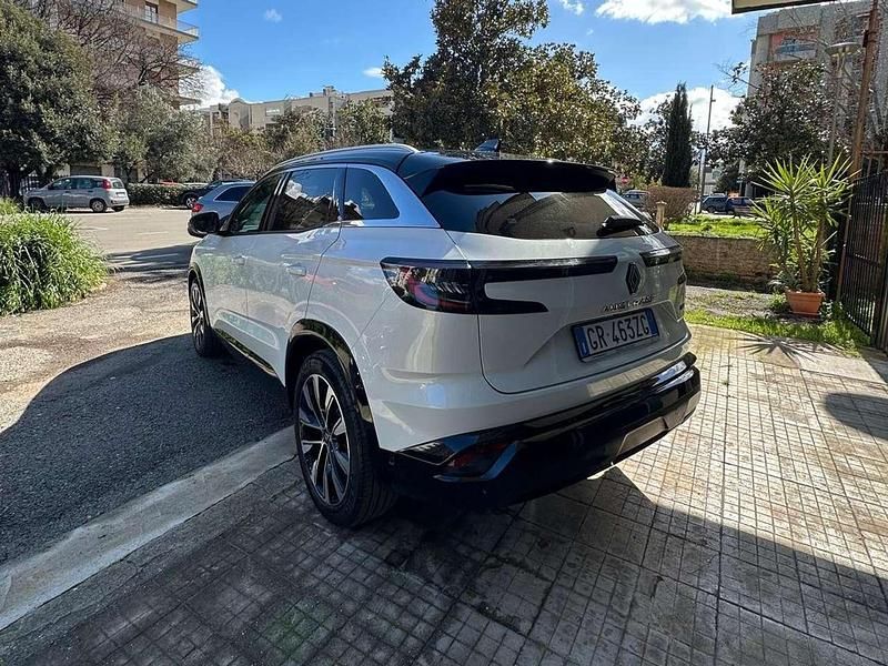 Usata Renault Austral Techno 131 CV (96 kW) 2024 Bianco SUV