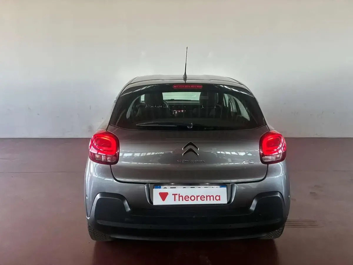Usata Citroën C3 Shine 102 CV (75 kW) 2021 Grigio Utilitaria