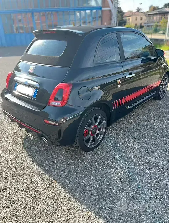 Usata Abarth 595 145 CV (106 kW) 2018 Nero Cabrio