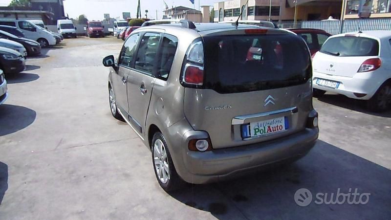 Usata Citroën C3 Picasso Exclusive 120 CV (88 kW) 2010 Oro Monovolume