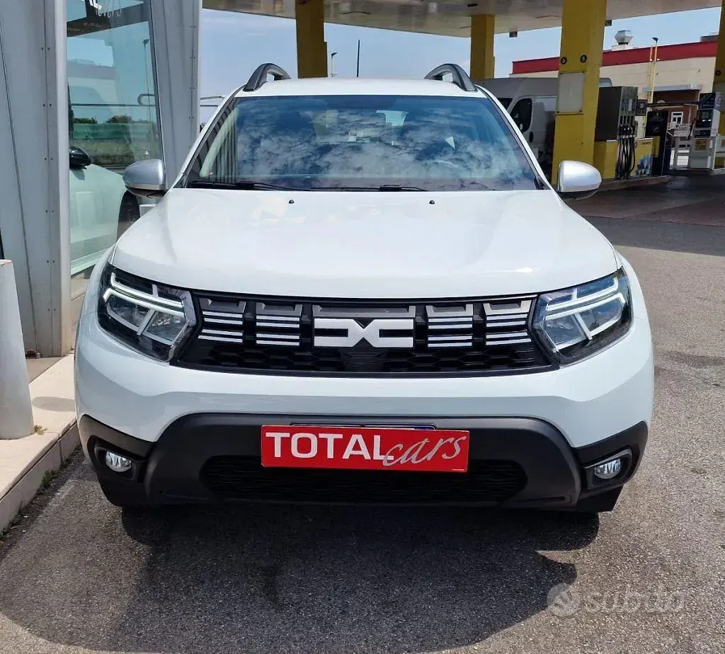 Usata Dacia Duster Expression 101 CV (74 kW) 2023 Bianco pastello SUV