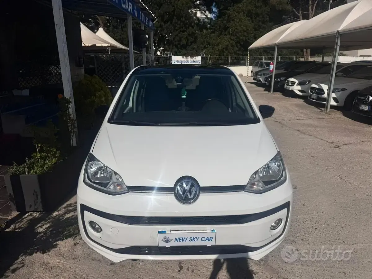 Usata VW up! Move 60 CV (44 kW) 2017 Bianco Utilitaria