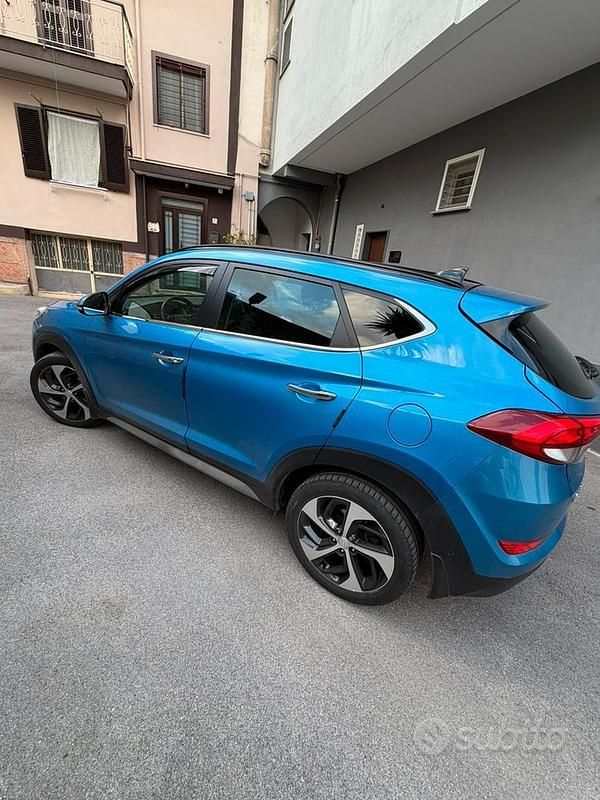 Usata Hyundai Tucson 141 CV (103 kW) 2017 Blu/azzurro SUV