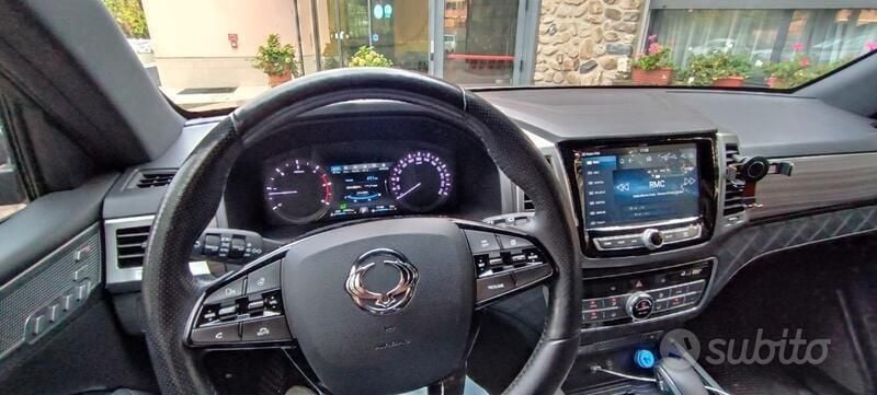 Usata 2019 Ssangyong Rexton SUV | 28.000 € (Cara) - Immagine 1/4