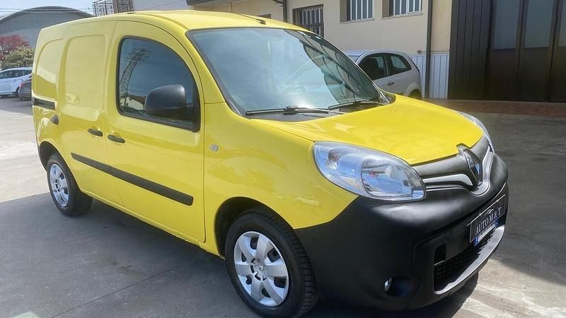 Usata Renault Kangoo Life 95 CV (69 kW) 2019 Giallo Monovolume