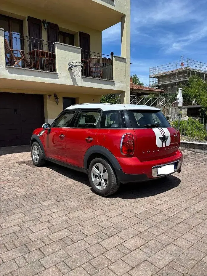 Usata Mini Countryman 111 CV (81 kW) 2016 Rosso SUV