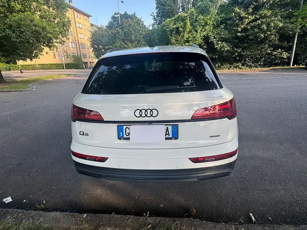 Usata Audi Q5 Ambiente 204 CV (150 kW) 2024 Bianco SUV