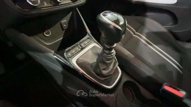 Usata Opel Crossland X Design & Tech 110 CV (80 kW) 2022 Gray SUV