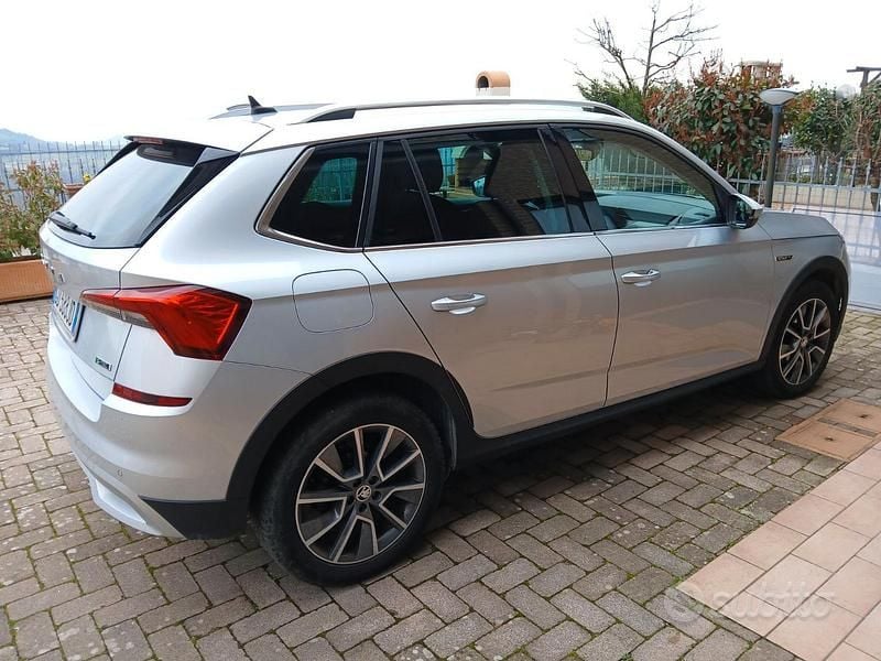 Occasion Skoda Kamiq ScoutLine 90 ch (66 kW) 2021 Gris SUV