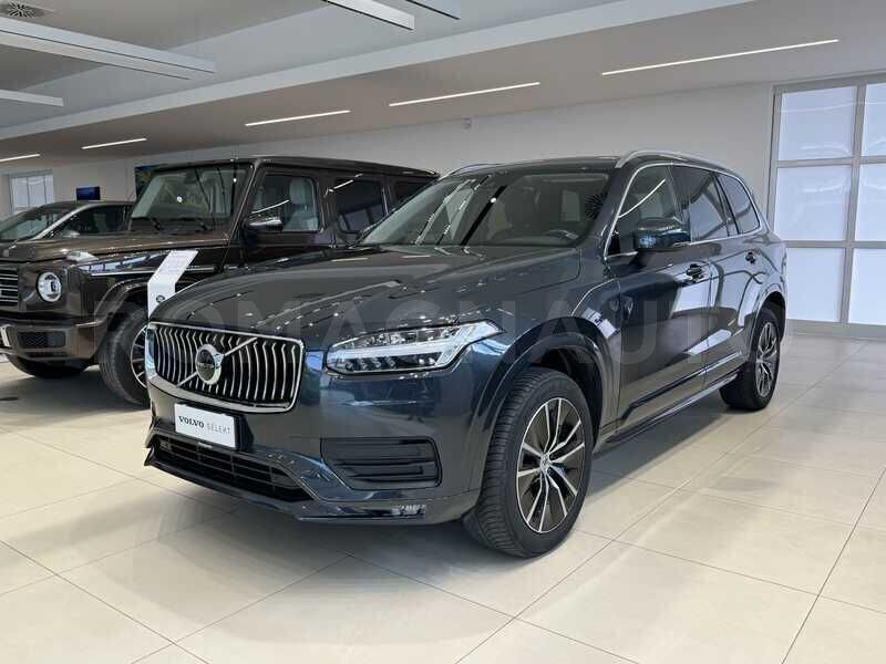 Grigio scuro Usata 2022 Volvo XC90 Core SUV | 43.300 € (Buon prezzo) - Immagine 1/4