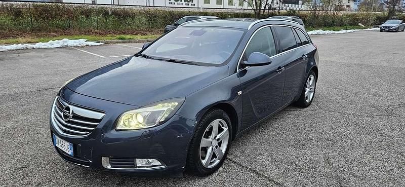 Usata Opel Insignia 160 CV (117 kW) 2009 Nero Station wagon