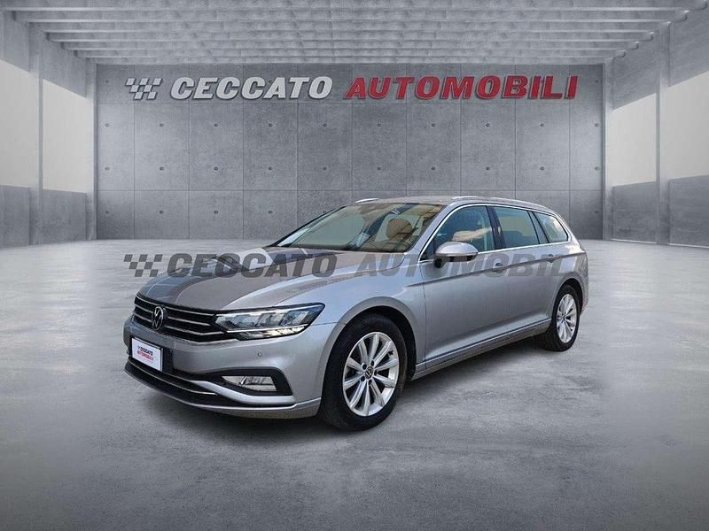 Usata VW Passat Business 150 CV (110 kW) 2023 Argento Station wagon