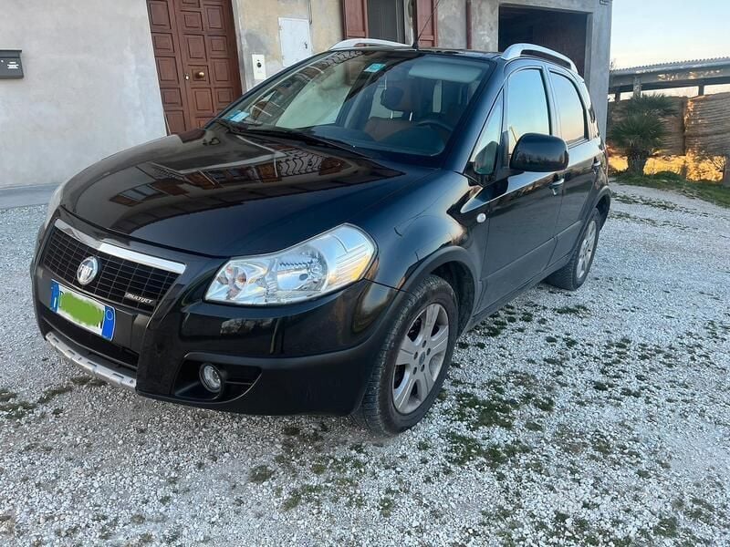 Usata Fiat Sedici 120 CV (88 kW) 2007 Nero SUV