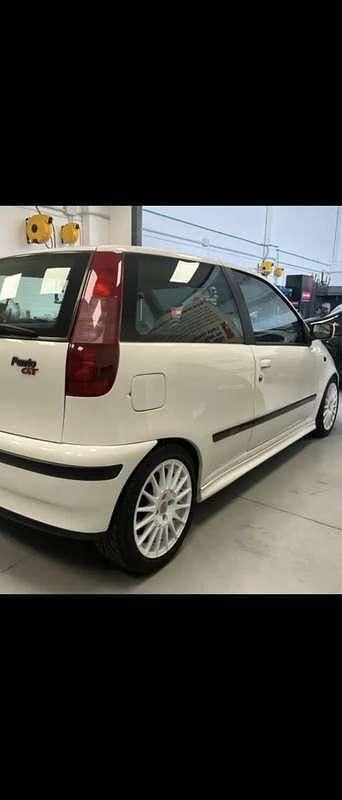 Usata Fiat Punto 133 CV (97 kW) 1998 Berlina