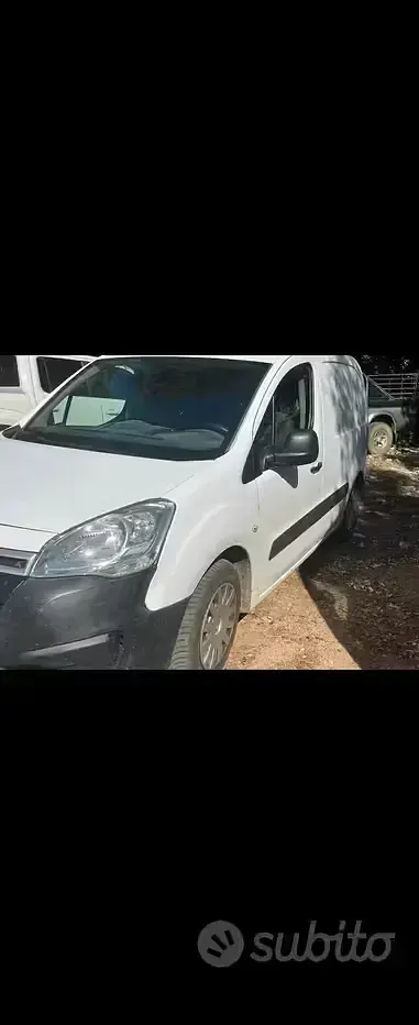 Usata Citroën Berlingo 99 CV (72 kW) 2016 Bianco Monovolume