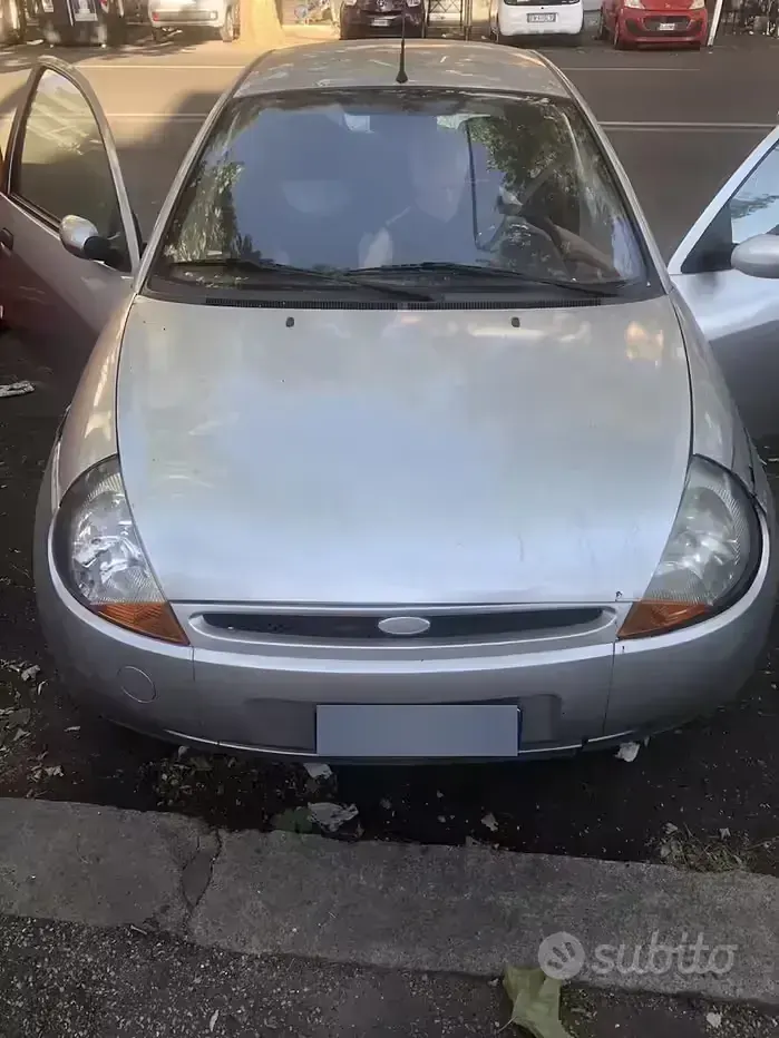 Usata Ford Ka 69 CV (50 kW) 2004 Grigio Utilitaria
