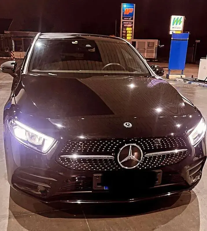 Usata Mercedes A180 Premium 116 CV (85 kW) 2018 Berlina