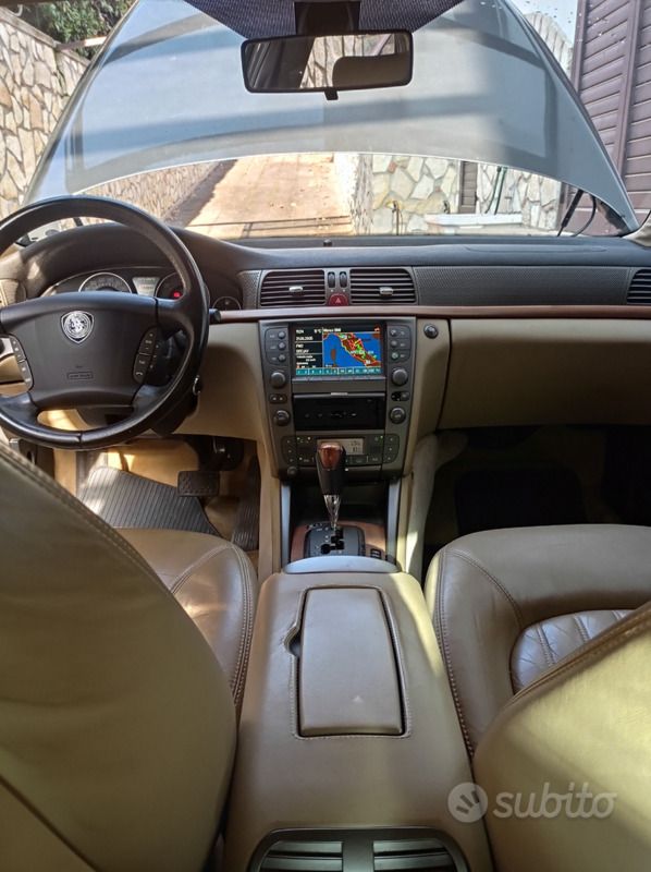 Usata Lancia Thesis 185 CV (136 kW) 2007 Grigio Berlina