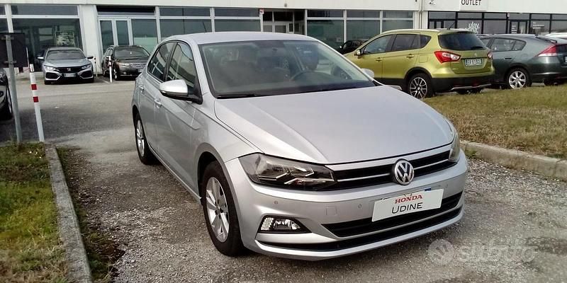 Usata VW Polo Comfortline 95 CV (69 kW) 2018 Grigio Utilitaria