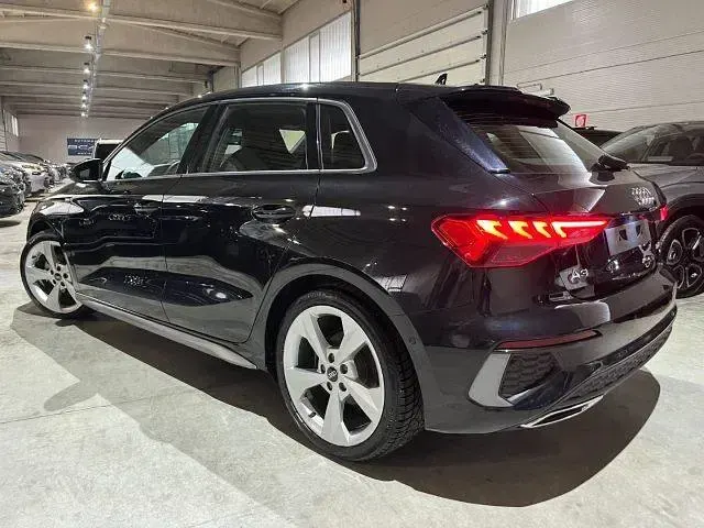 Usata Audi A3 e-tron S-Line 149 CV (109 kW) 2024 Nero Utilitaria