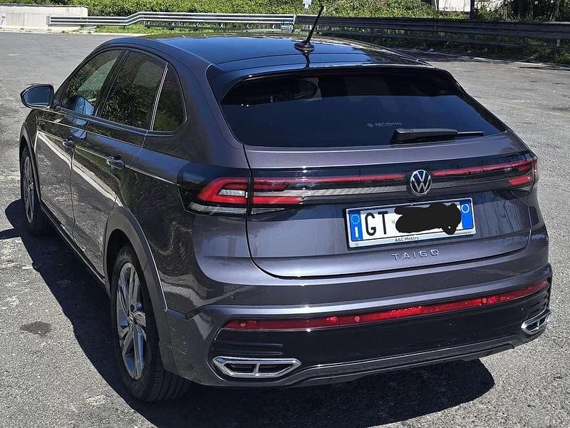 Usata VW Taigo R-line 110 CV (80 kW) 2024 Grigio SUV