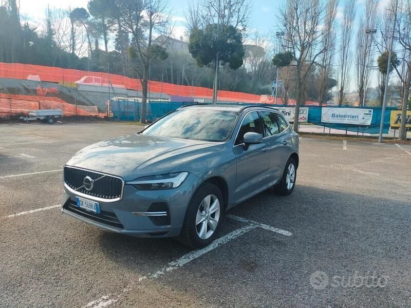 Usata Volvo XC60 197 CV (144 kW) 2022 Grigio SUV