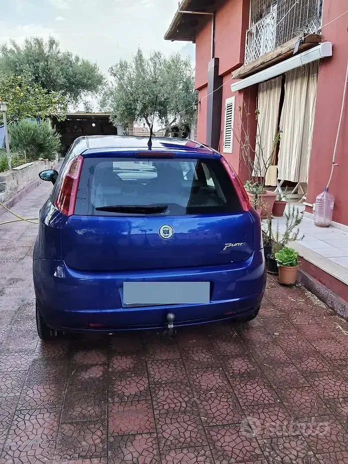 Usata Fiat Punto 2007 Blu Utilitaria