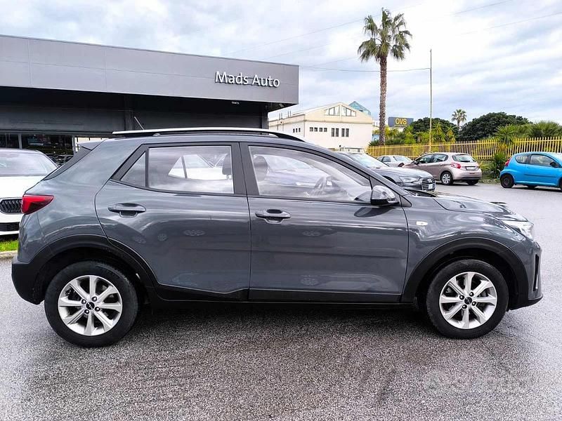 Usata Kia Stonic Urban 101 CV (74 kW) 2023 Bianco SUV