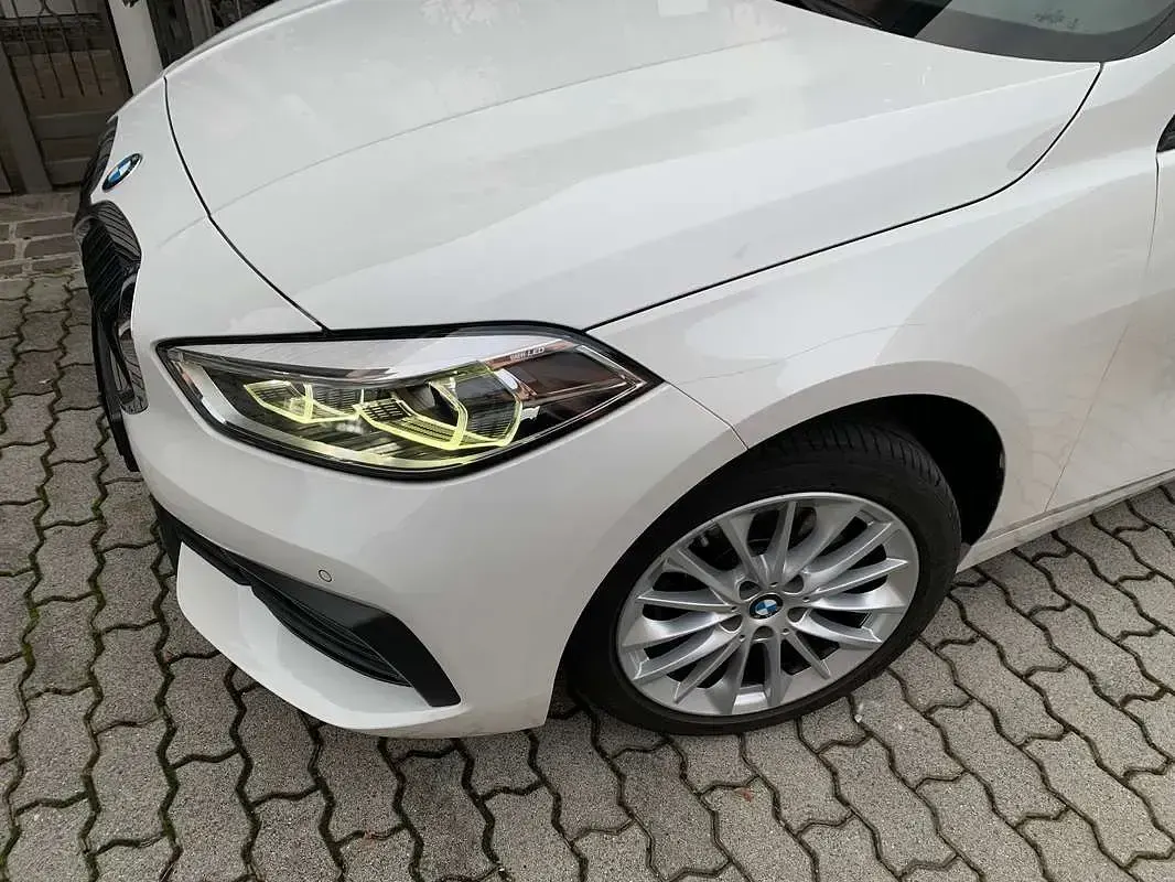 Usata BMW 118 Advantage 140 CV (102 kW) 2020 Bianco Utilitaria