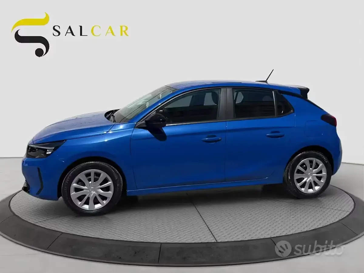 Usata Opel Corsa 101 CV (74 kW) 2024 Blu Utilitaria