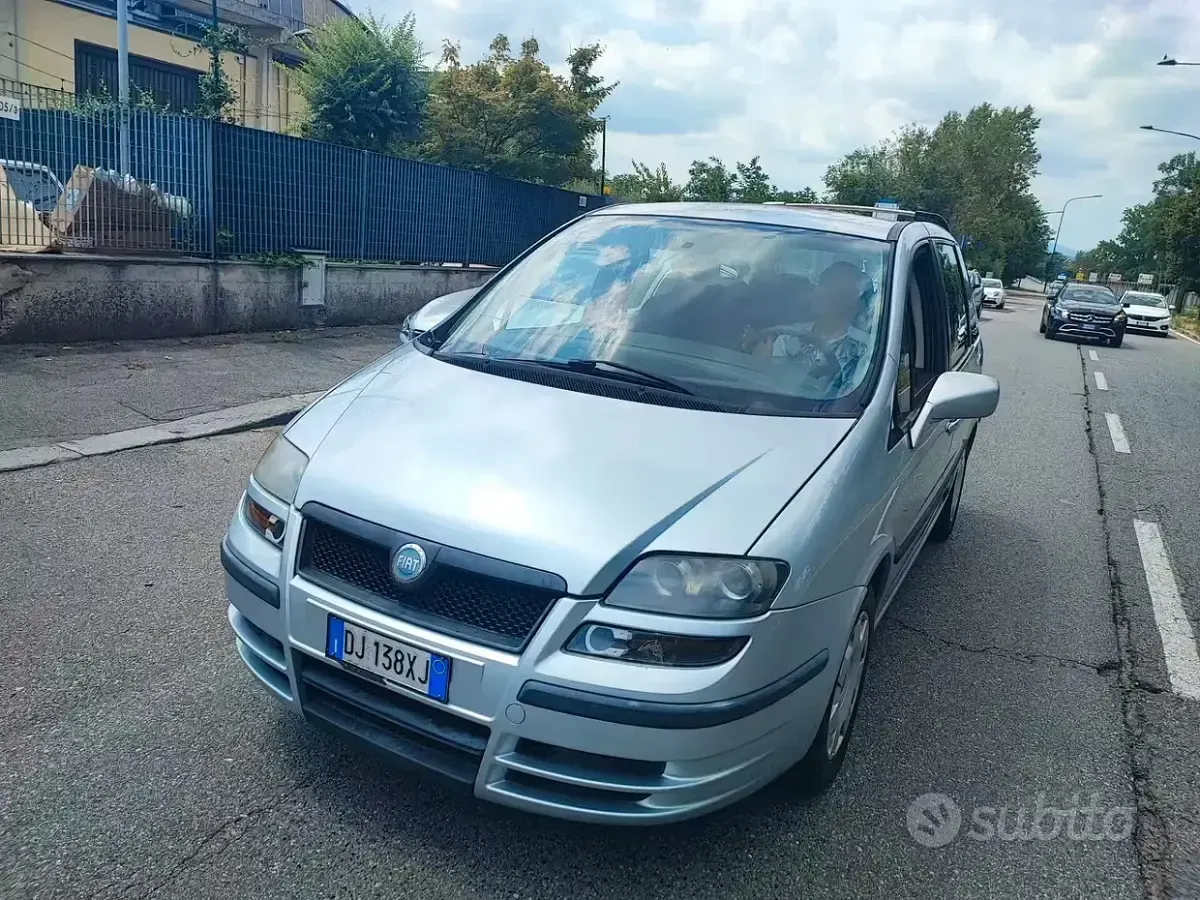 Usata Fiat Ulysse Emotion 120 CV (88 kW) 2007 Grigio Monovolume