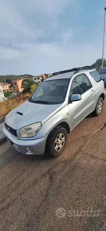 Usata Toyota RAV4 116 CV (85 kW) 2002 Grigio SUV
