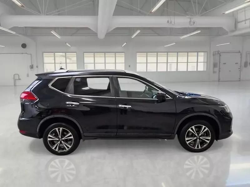 Używany Nissan X-Trail N-Connecta 176 KM (129 kW) 2018 Czarny SUV