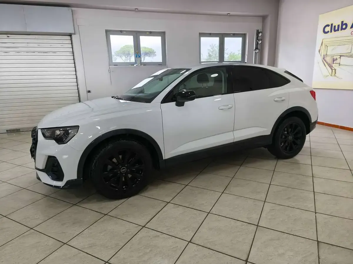 Usata Audi Q3 Sportback Business 150 CV (110 kW) 2022 Bianco SUV
