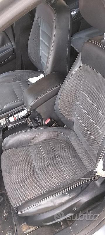 Gebraucht Ford Mondeo Titanium 140 PS (102 kW) 2009 Grau Kombi