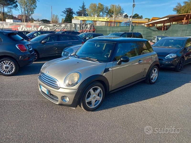 Marrone Usata 2009 Mini Cooper Coupé Coupé | 4000 € (Molto cara) - Immagine 1/4