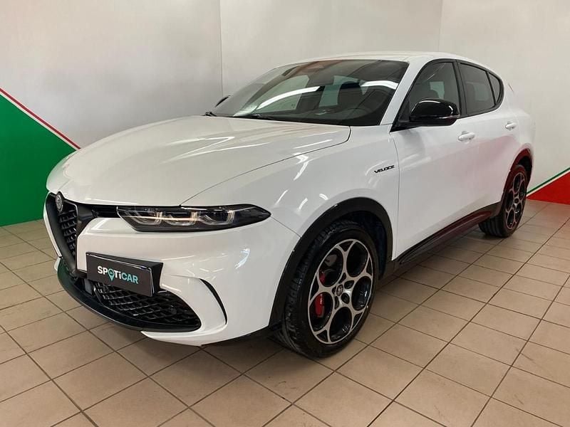 Bianco Usata 2023 Alfa Romeo Tonale Veloce SUV | 33.800 € (Molto cara) - Immagine 1/4