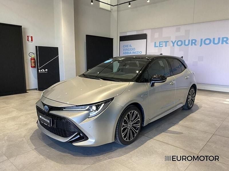 Usata Toyota Corolla Style 122 CV (89 kW) 2019 Grigio Berlina
