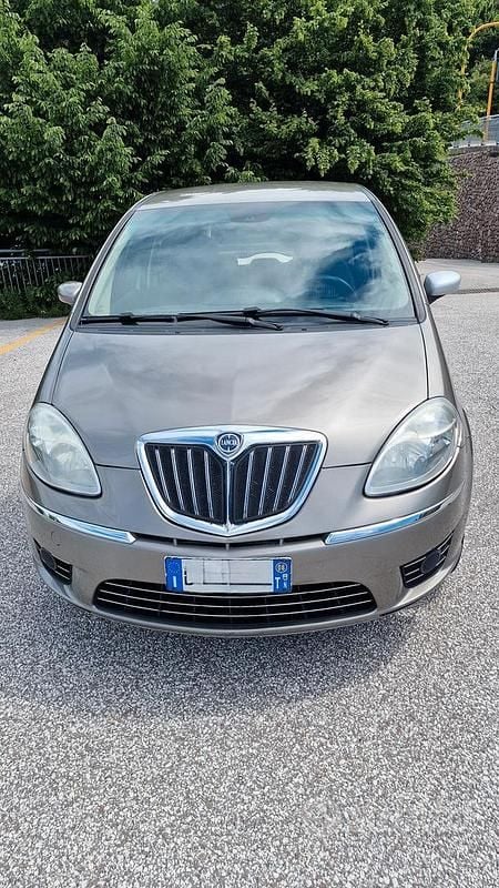 Usata Lancia Musa 95 CV (69 kW) 2008 Monovolume