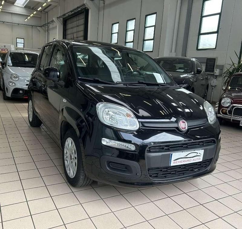 Usata Fiat Panda Easy 69 CV (50 kW) 2020 Nero Utilitaria