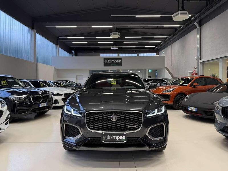 Usata Jaguar F-Pace R-Dynamic 404 CV (297 kW) 2023 Storm grey/carpathian grey SUV